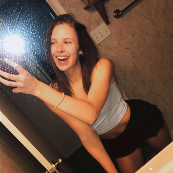 Meet your Posher, Kailyn - Picture 1 of 1